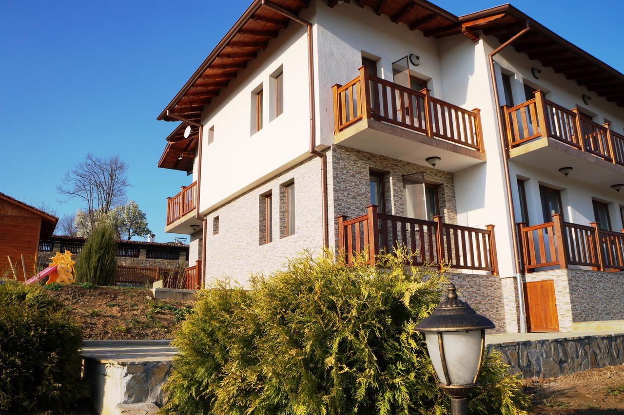 Hotel Family Complex Krisbo Donkovtsi Exterior foto